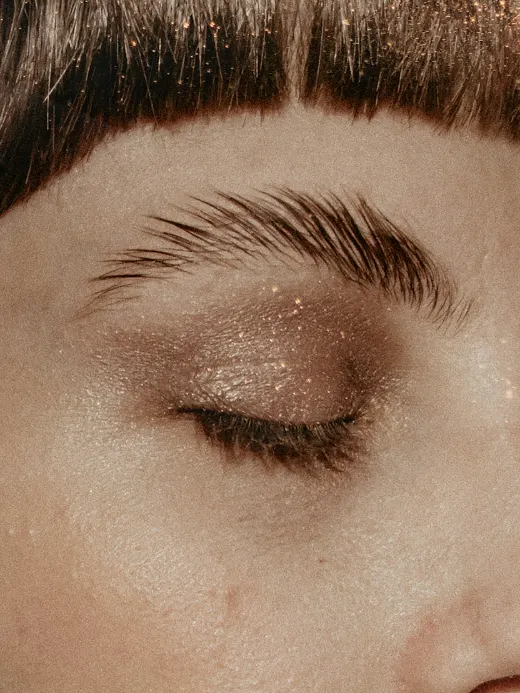Detalle de ojo y cejas